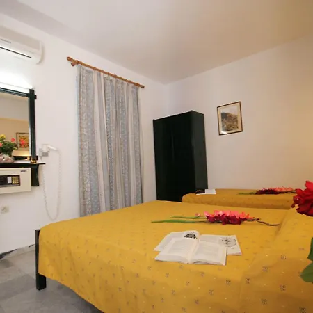 Sunny Aparthotel