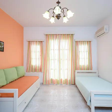 Sunny Apartahotel